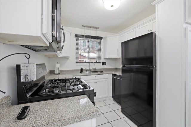 1902 84th STREET, Kenosha, WI 53143