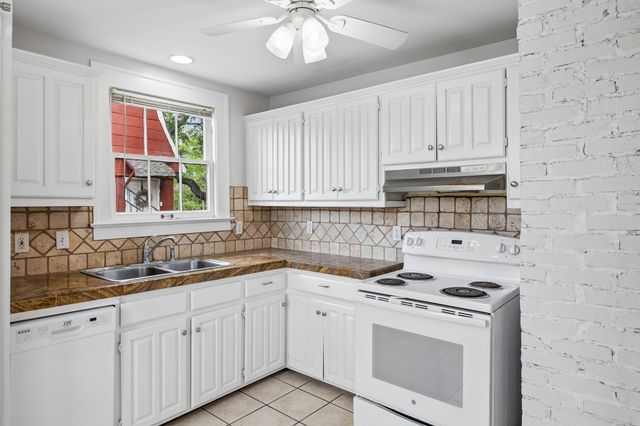 4009 Roswell Street, Dallas, TX 75219