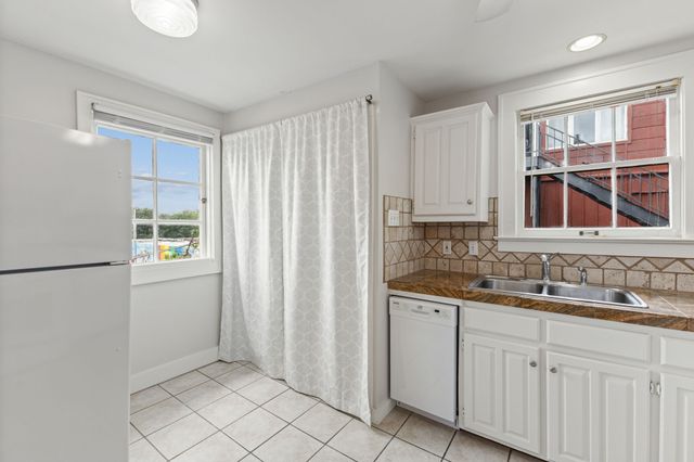 4009 Roswell Street, Dallas, TX 75219