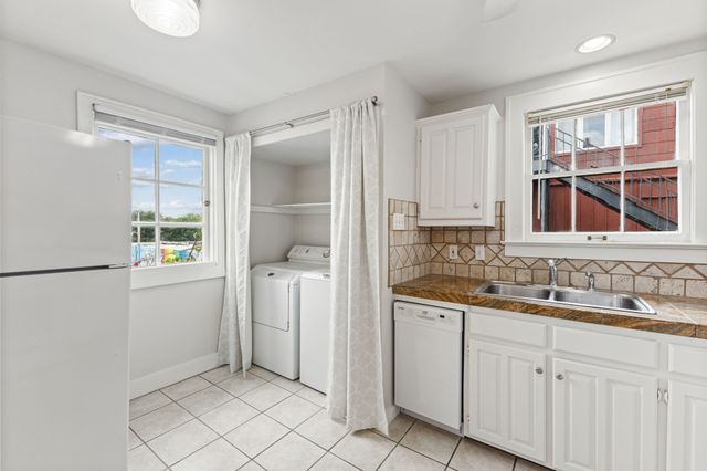 4009 Roswell Street, Dallas, TX 75219