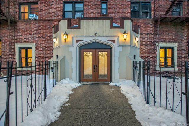 590 E Third Street 2D, Mount Vernon, NY 10553