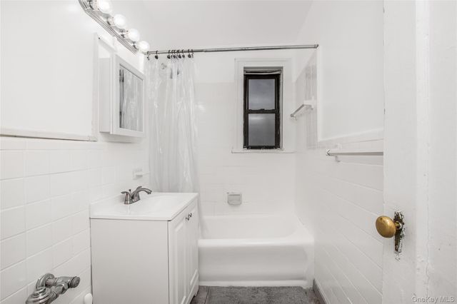 590 E Third Street 2D, Mount Vernon, NY 10553