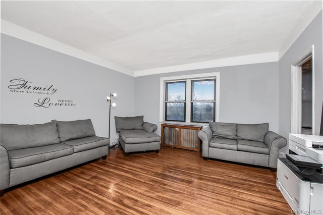 590 E Third Street 2D, Mount Vernon, NY 10553