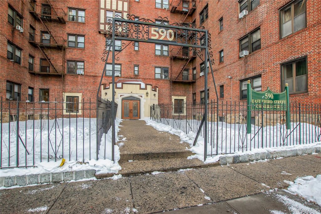 590 E Third Street 2D, Mount Vernon, NY 10553