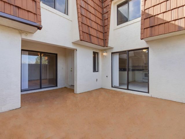 2221 White Pine Circle B, Greenacres, FL 33415