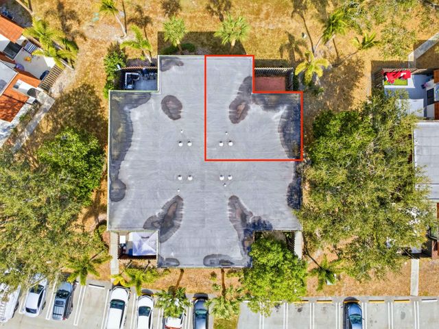 2221 White Pine Circle B, Greenacres, FL 33415