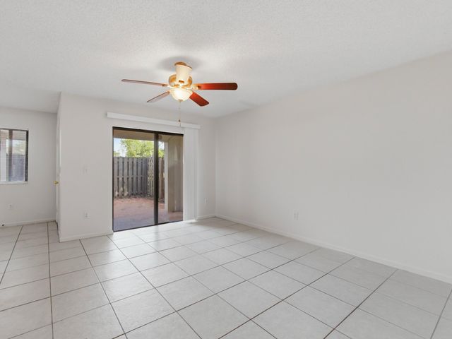 2221 White Pine Circle B, Greenacres, FL 33415