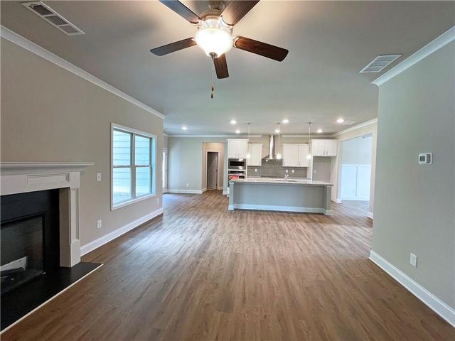 415 Brown Dove Ln, Grayson, GA 30017