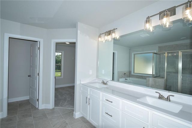 415 Brown Dove Ln, Grayson, GA 30017