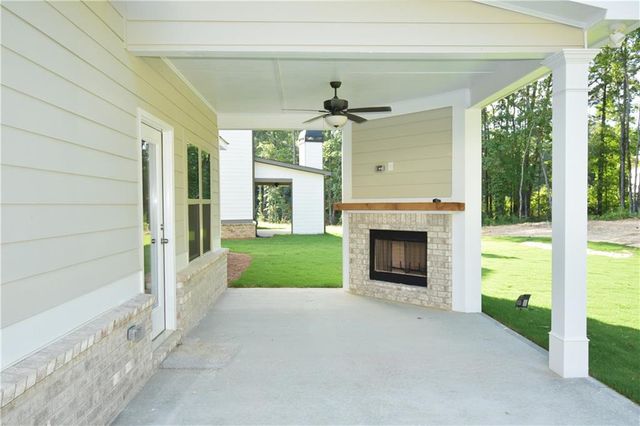 415 Brown Dove Ln, Grayson, GA 30017