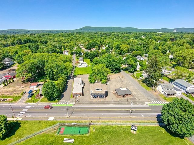 318 Newton St, South Hadley, MA 01075