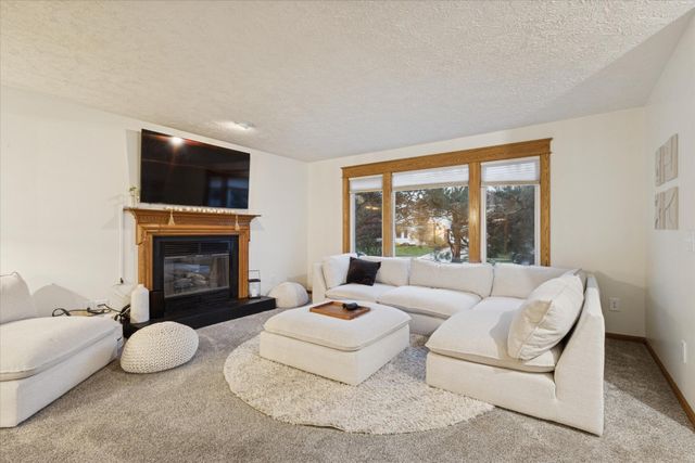 2956 Florence Drive SW, Wyoming, MI 49418