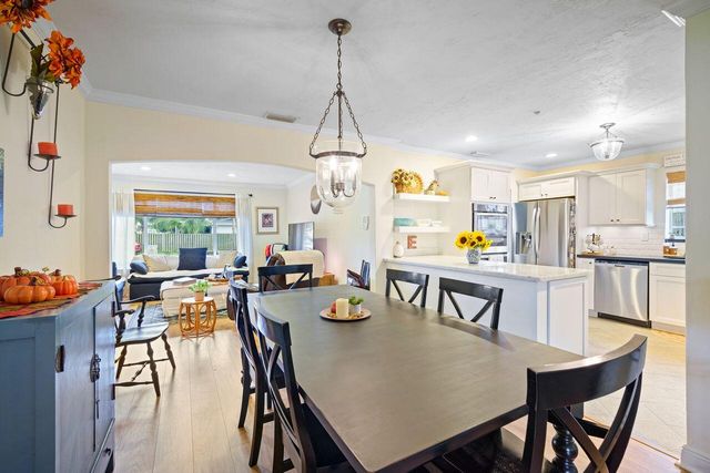 10611 NW 18th Place, Pembroke Pines, FL 33026