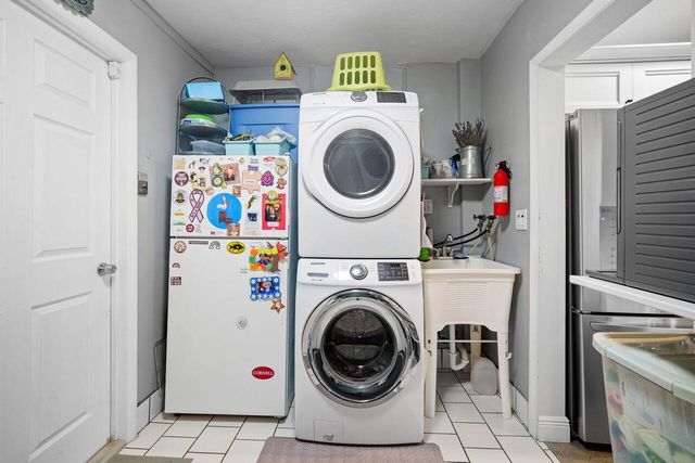 10611 NW 18th Place, Pembroke Pines, FL 33026