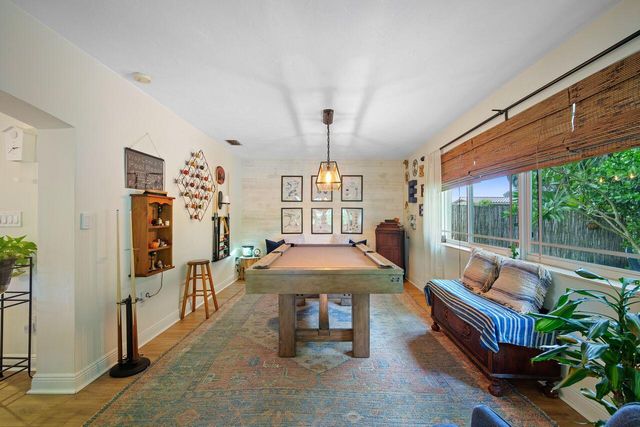 10611 NW 18th Place, Pembroke Pines, FL 33026