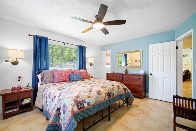 10611 NW 18th Place, Pembroke Pines, FL 33026