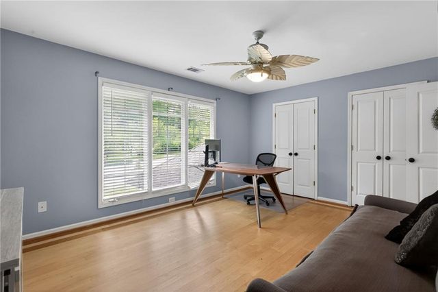 320 Waverly Hall Circle, Roswell, GA 30075