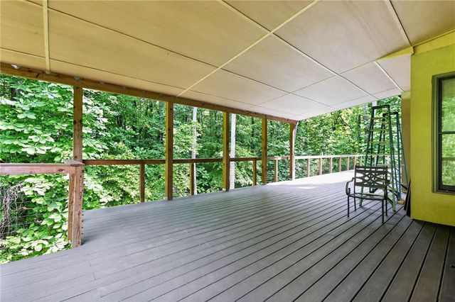 320 Waverly Hall Circle, Roswell, GA 30075