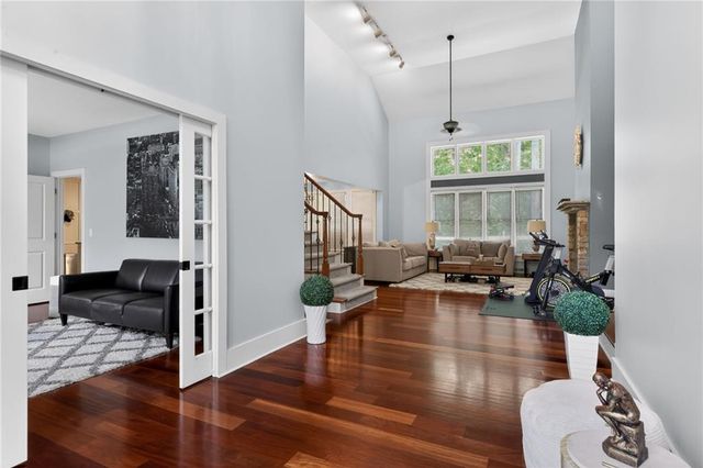 320 Waverly Hall Circle, Roswell, GA 30075