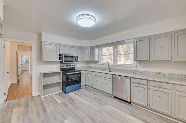 24 Erskine Lane, Aiken, SC 29803