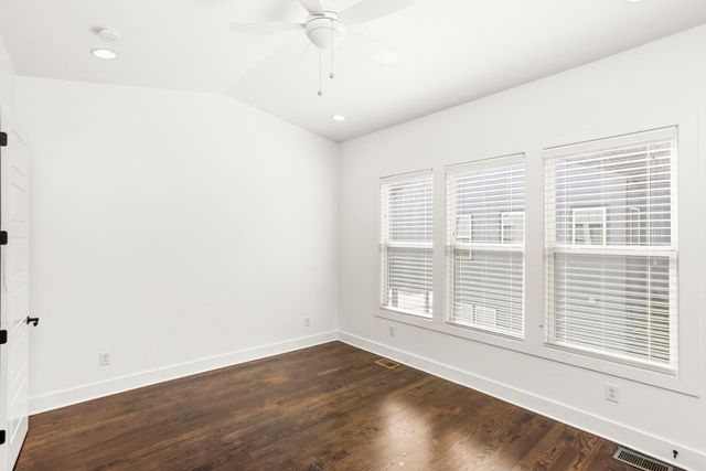 1034 Maynor Ave, Nashville, TN 37216