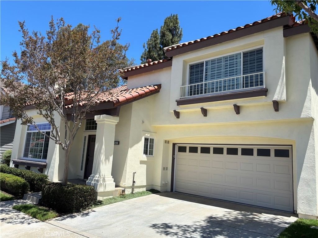 Image 2 of property listing at 8239 E Star Pine, Orange, CA 92869