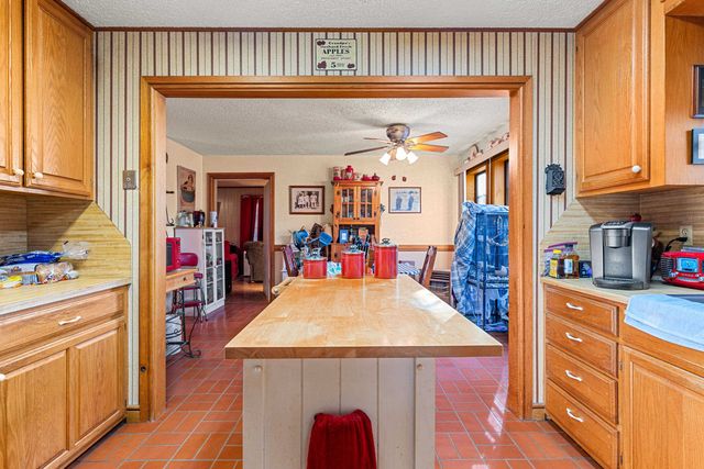 4137 E County Road 368, Henderson, TX 75654