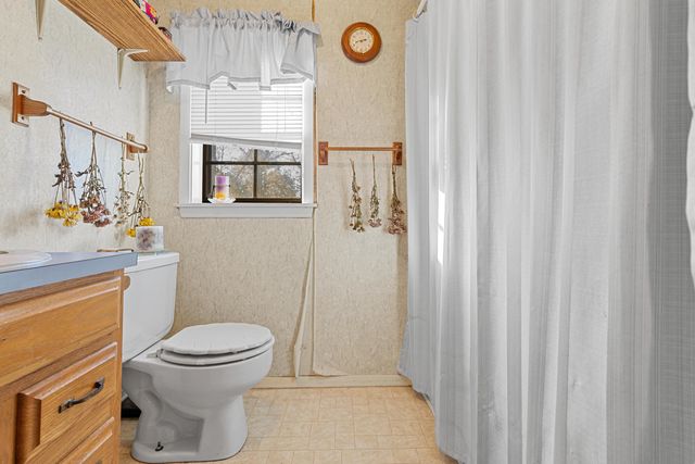 4137 E County Road 368, Henderson, TX 75654