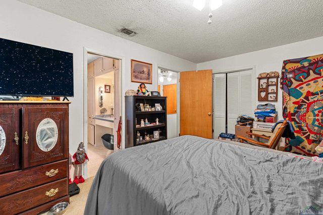 4137 E County Road 368, Henderson, TX 75654