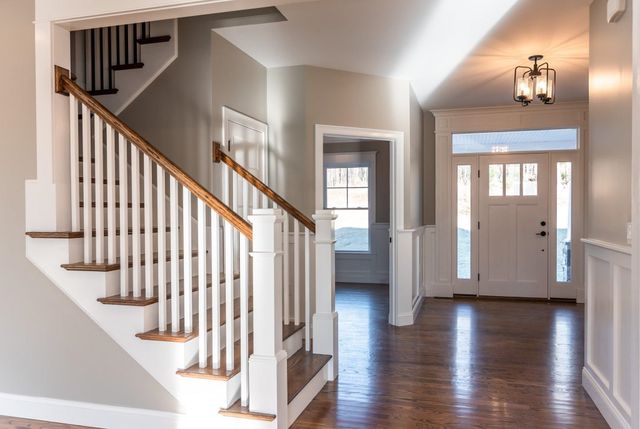 22 Hilliard Road, Kensington, NH 03833