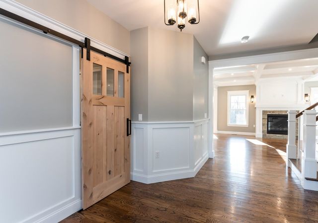 22 Hilliard Road, Kensington, NH 03833
