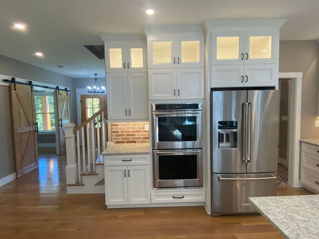 22 Hilliard Road, Kensington, NH 03833