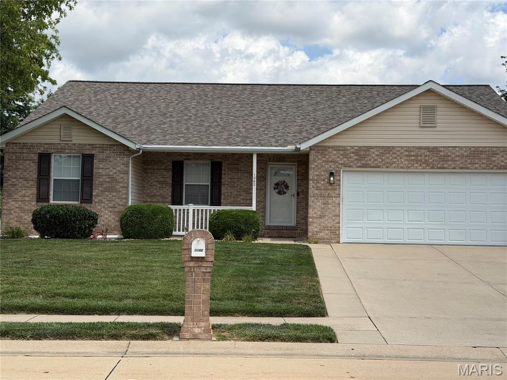 1042 Illinois Avenue, Waterloo, IL 62298