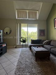 6900 N Kendall Dr A403, Pinecrest, FL 33156