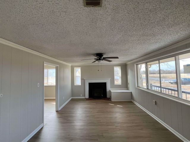 1957 Hwy 236 E, Lonoke, AR 72086