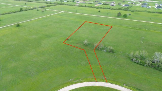 504 Brahman Trail, Angleton, TX 77515