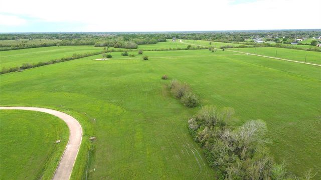 504 Brahman Trail, Angleton, TX 77515