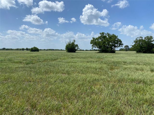 504 Brahman Trail, Angleton, TX 77515