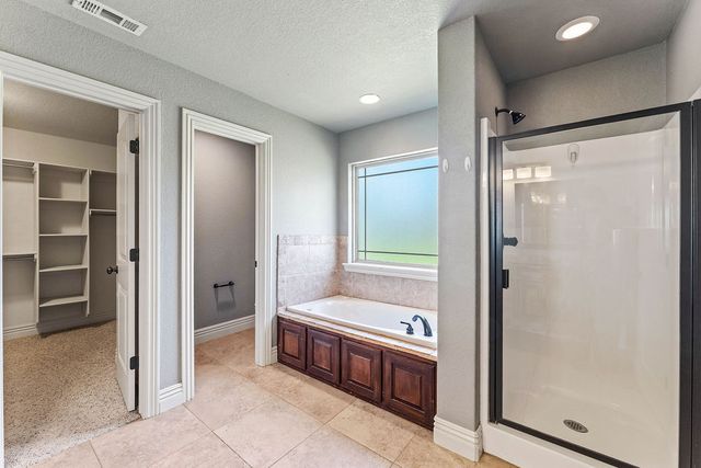 3700 NE Oaktrace Avenue, Bentonville, AR 72712