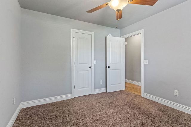 3700 NE Oaktrace Avenue, Bentonville, AR 72712