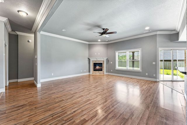 3700 NE Oaktrace Avenue, Bentonville, AR 72712