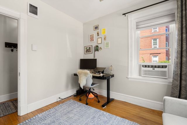 15 Lynde St 1, Salem, MA 01970
