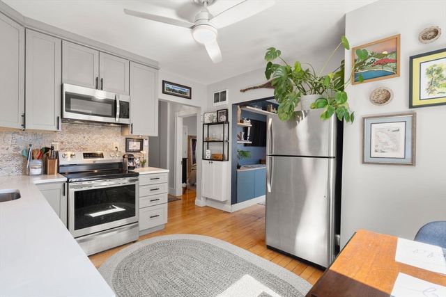 15 Lynde St 1, Salem, MA 01970