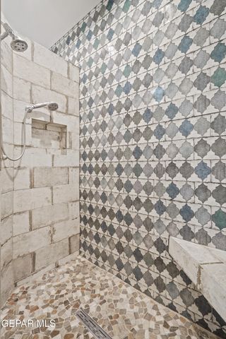 6054 VIA DE LOS ARBOLES, El Paso, TX 79932