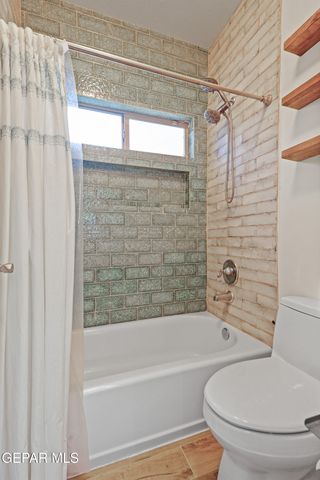 6054 VIA DE LOS ARBOLES, El Paso, TX 79932