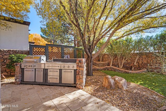 6054 VIA DE LOS ARBOLES, El Paso, TX 79932