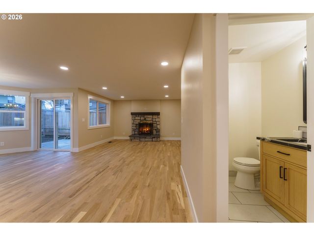 3670 Nw 163RD Ter, Beaverton, OR 97006