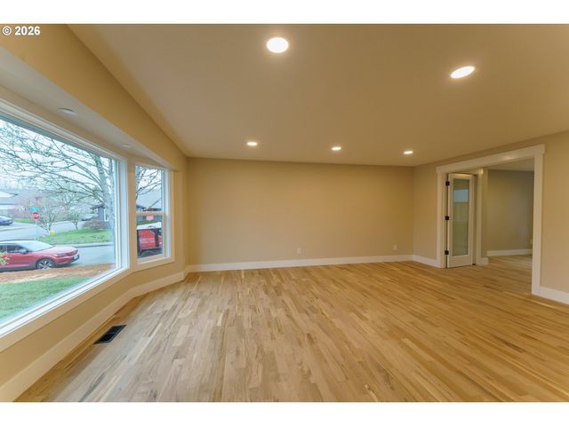 3670 Nw 163RD Ter, Beaverton, OR 97006