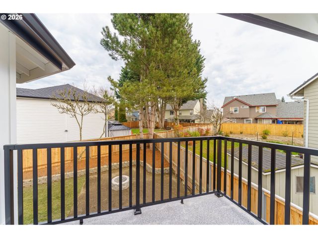 3670 Nw 163RD Ter, Beaverton, OR 97006