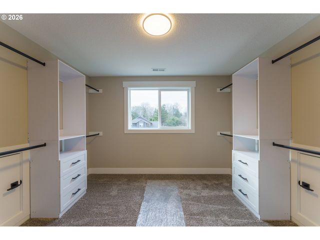 3670 Nw 163RD Ter, Beaverton, OR 97006